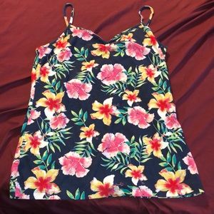 Women’s cute flower tank